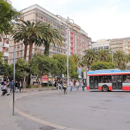 And - - Πανσιόν