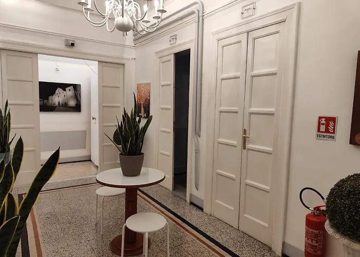 And - - 3* Μπάρι